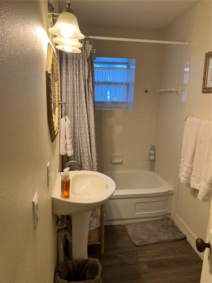 1121 ORANGE AVE, DUNEDIN, FL, 34698