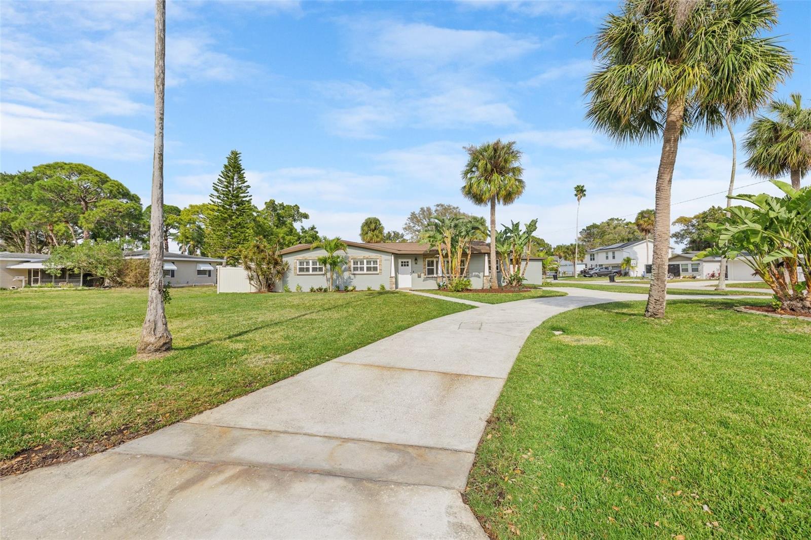 4601 VENETIAN BLVD NE, ST PETERSBURG, FL, 33703