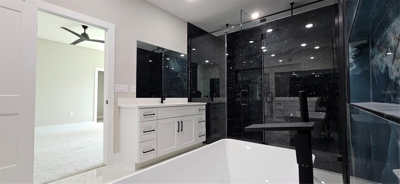 42200 CHINABERRY ST, EUSTIS, FL, 32736