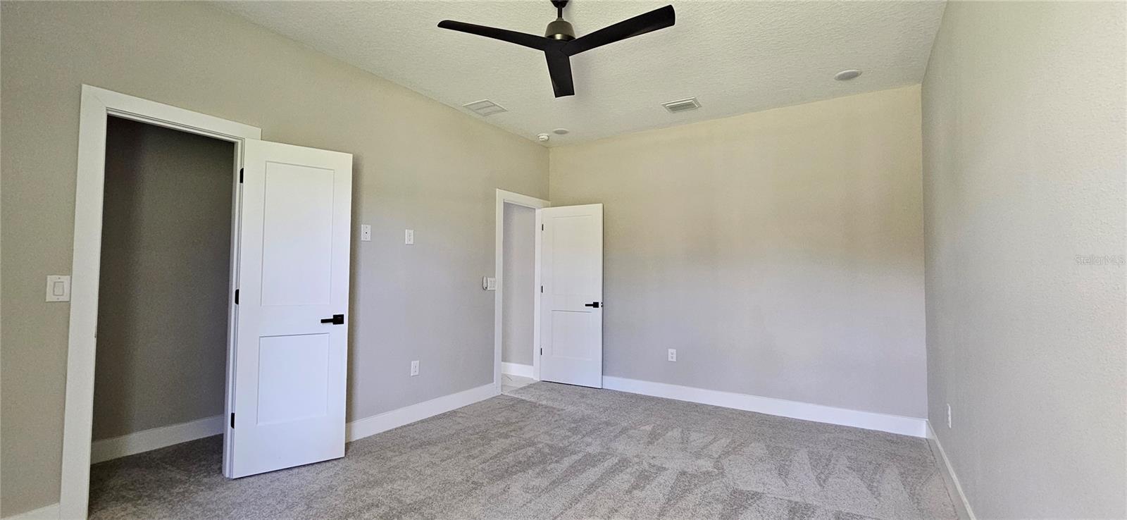 42200 CHINABERRY ST, EUSTIS, FL, 32736