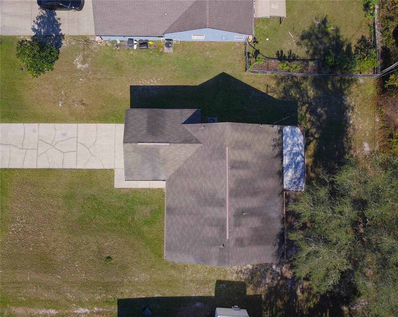 637 TWIN LAKE AVE, DELTONA, FL, 32738