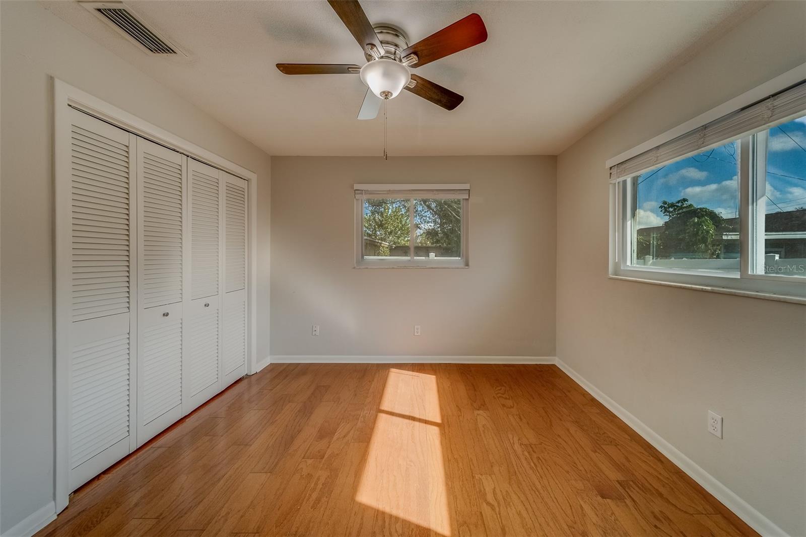 1803 SOUTHWOOD LN, CLEARWATER, FL, 33764
