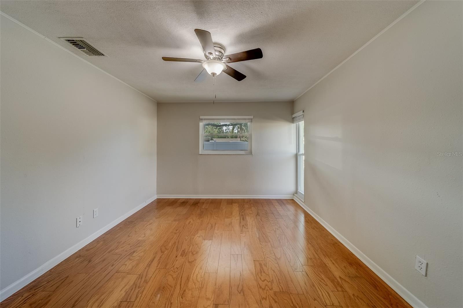1803 SOUTHWOOD LN, CLEARWATER, FL, 33764