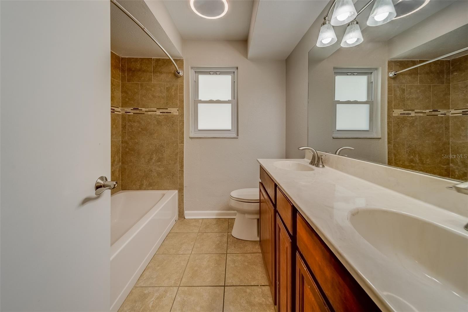 1803 SOUTHWOOD LN, CLEARWATER, FL, 33764