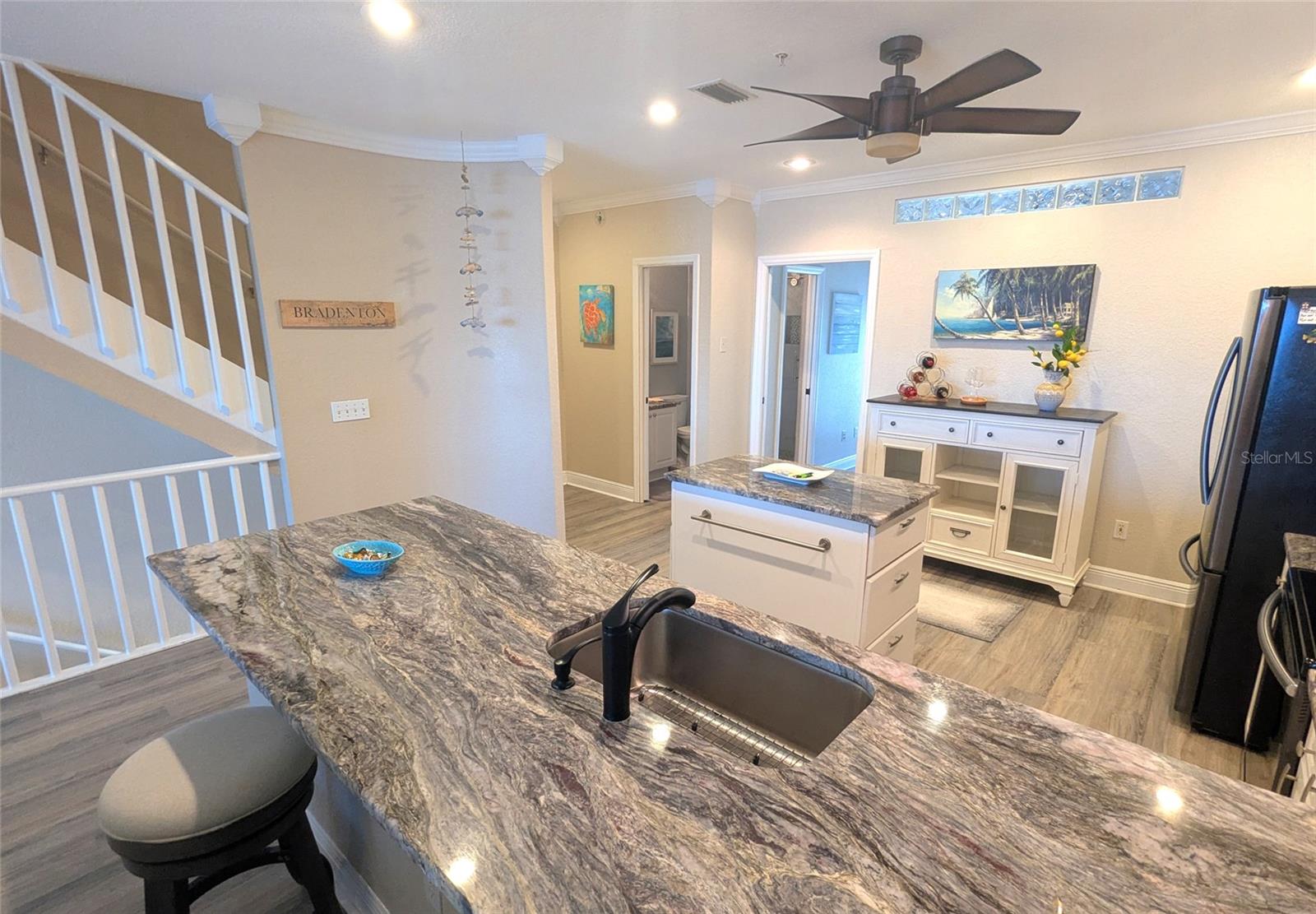 1614 POINT PLEASANT AVE W, BRADENTON, FL, 34205