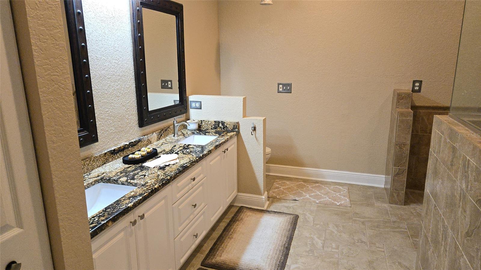 1614 POINT PLEASANT AVE W, BRADENTON, FL, 34205