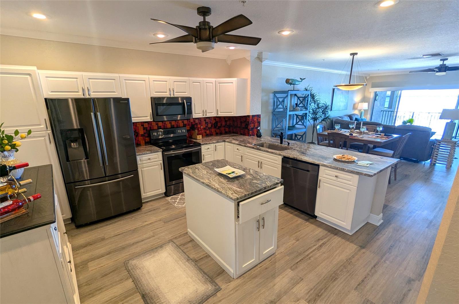 1614 POINT PLEASANT AVE W, BRADENTON, FL, 34205