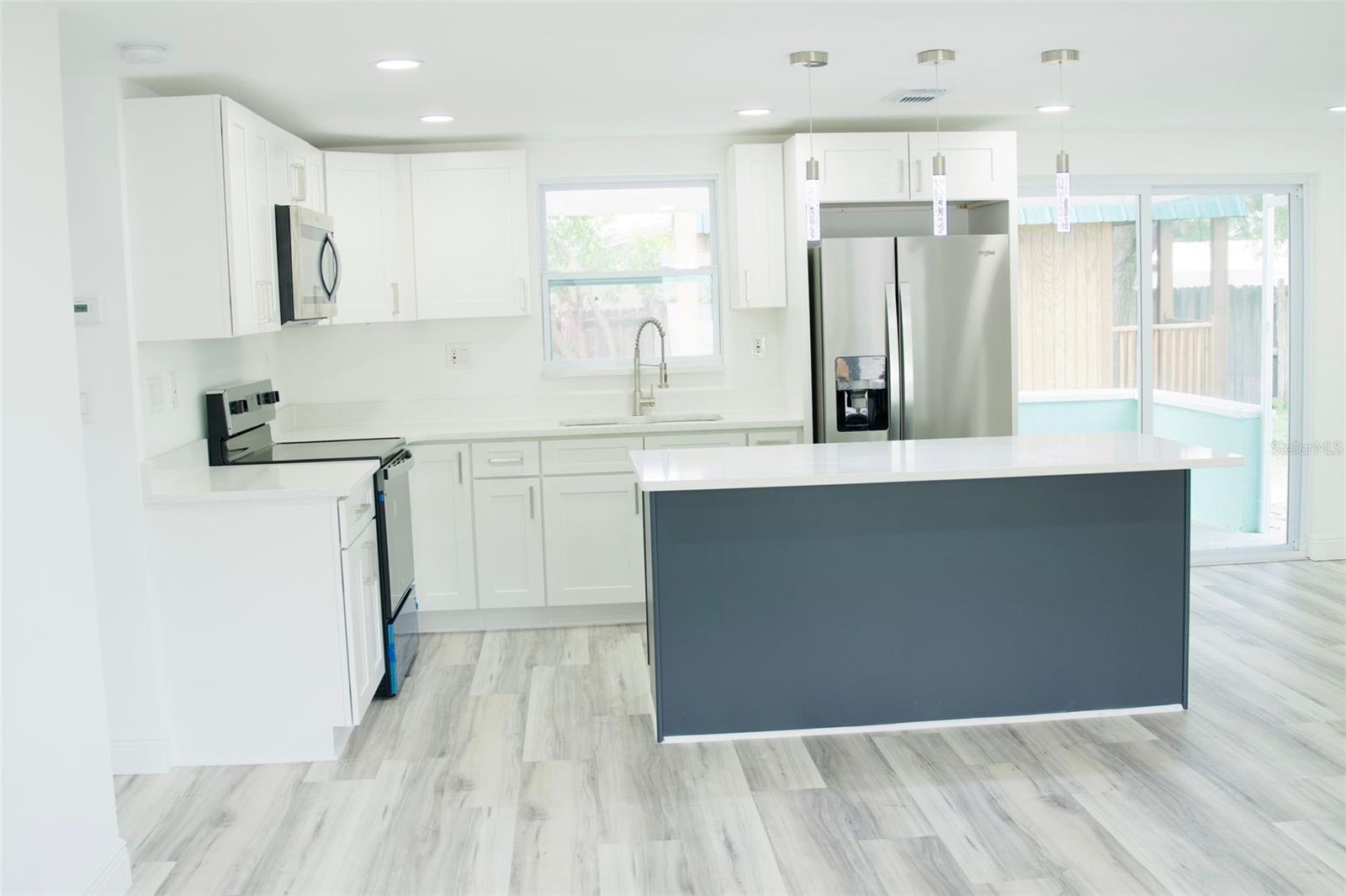 12713 COLLEGE HILL DR, HUDSON, FL, 34667