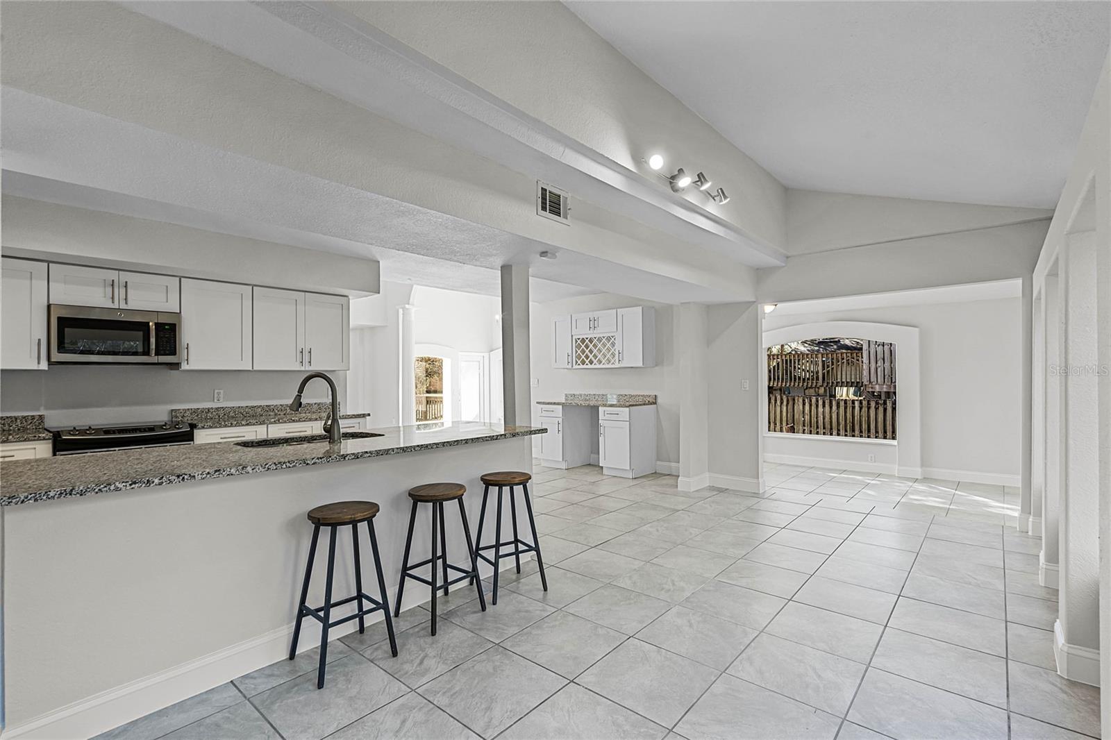 203 RED BUD LN, LONGWOOD, FL, 32779