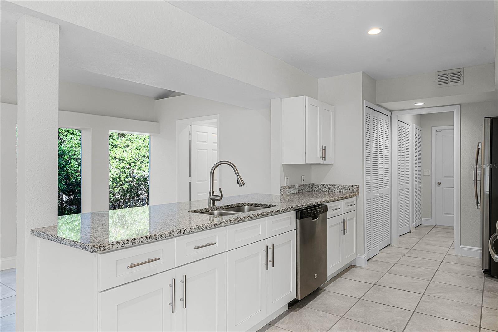 203 RED BUD LN, LONGWOOD, FL, 32779