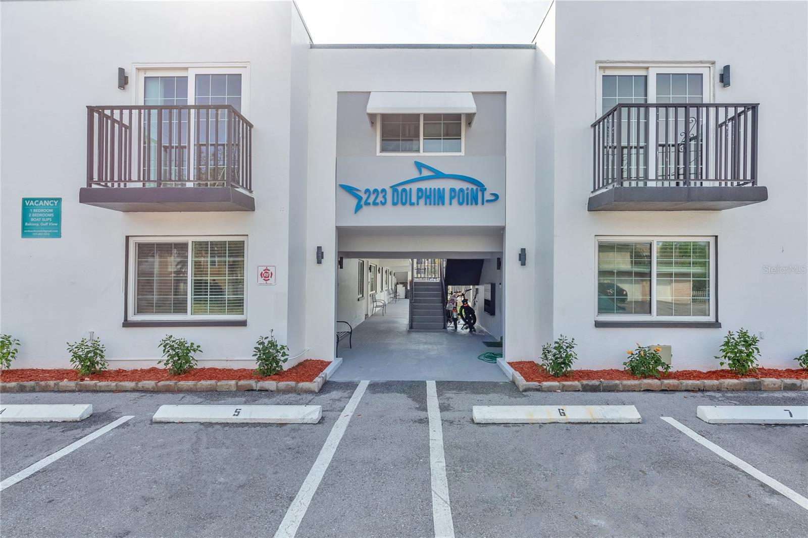 223 DOLPHIN PT #6, CLEARWATER BEACH, FL, 33767