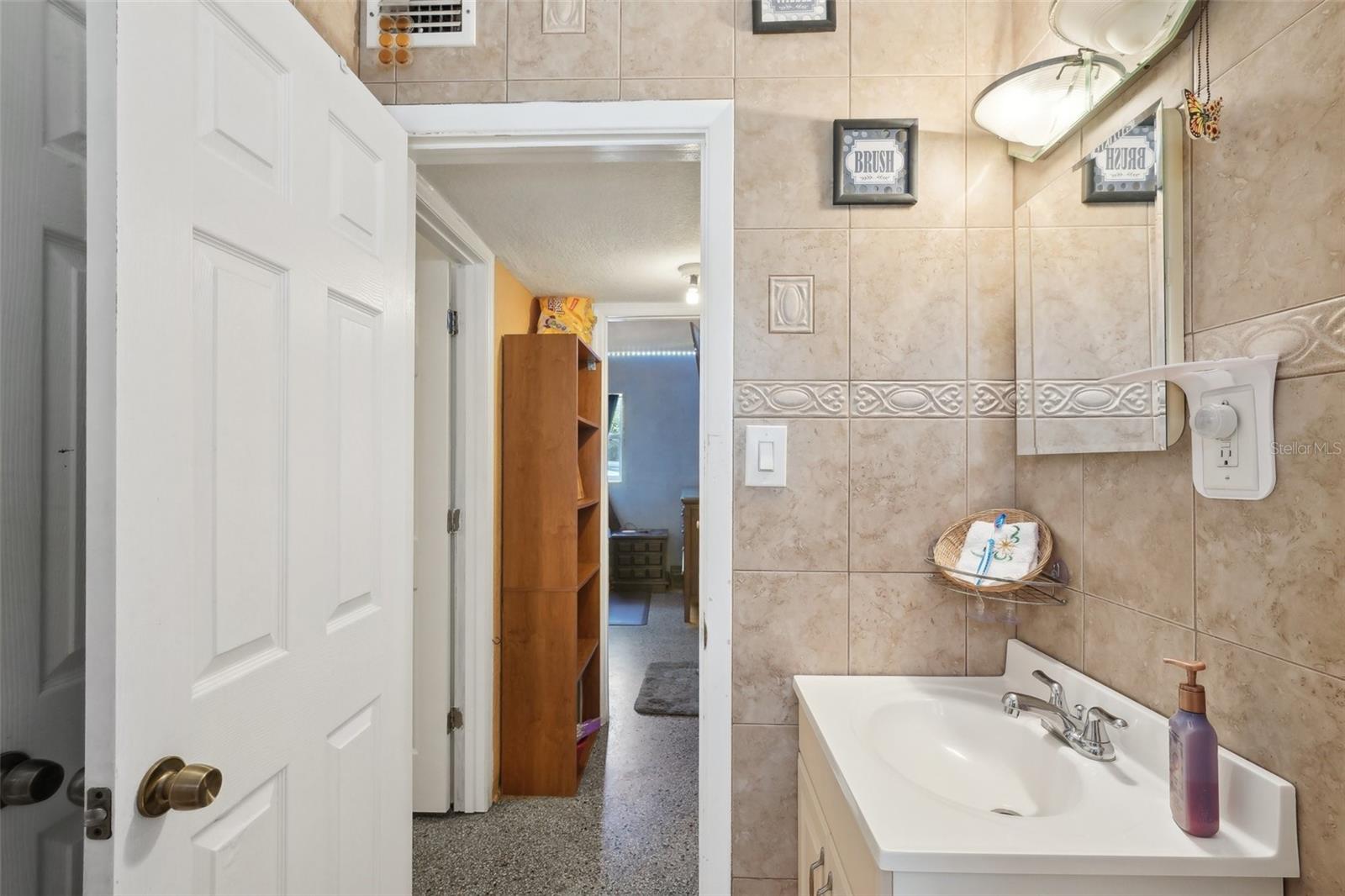 3334 70TH WAY N, ST PETERSBURG, FL, 33710