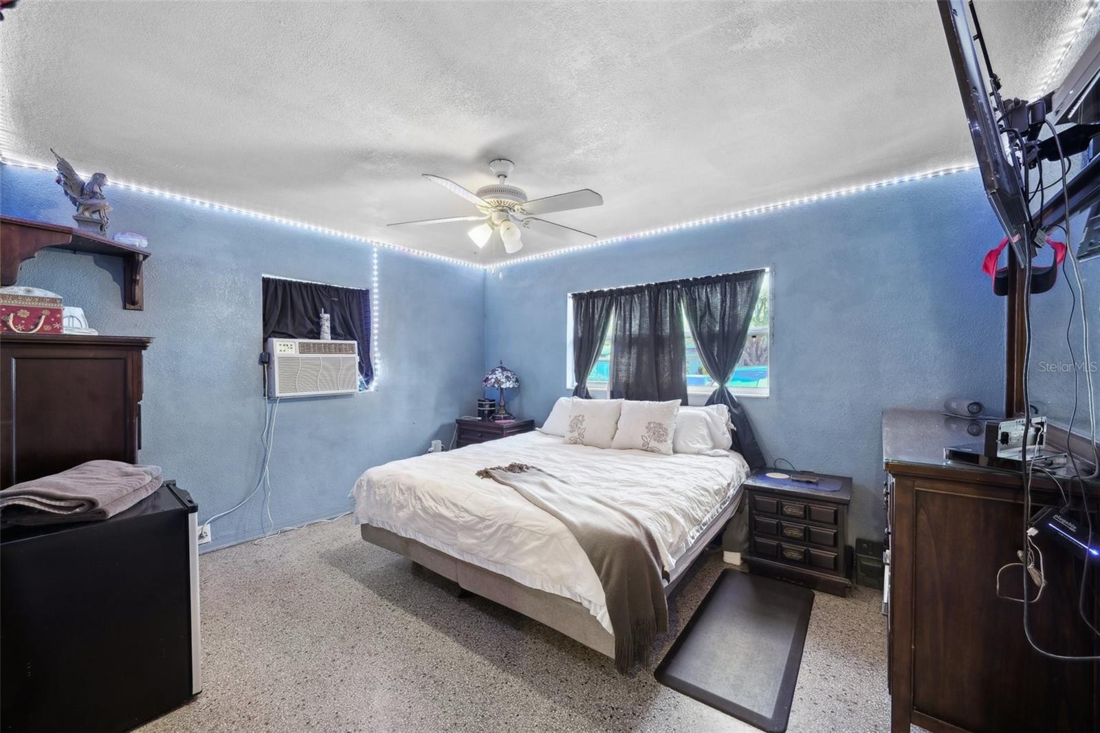 3334 70TH WAY N, ST PETERSBURG, FL, 33710