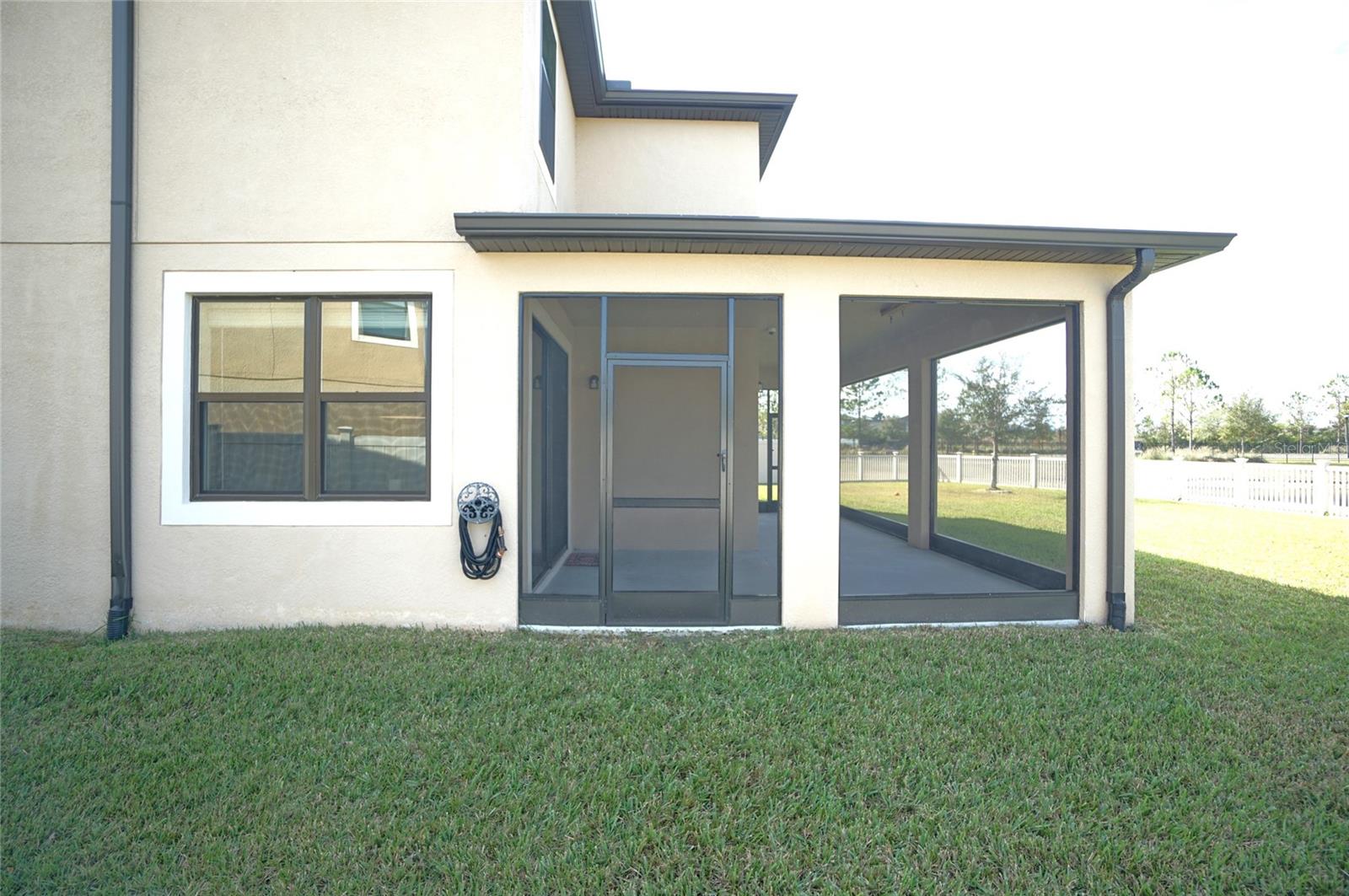 10702 PLEASANT KNOLL DR, TAMPA, FL, 33647