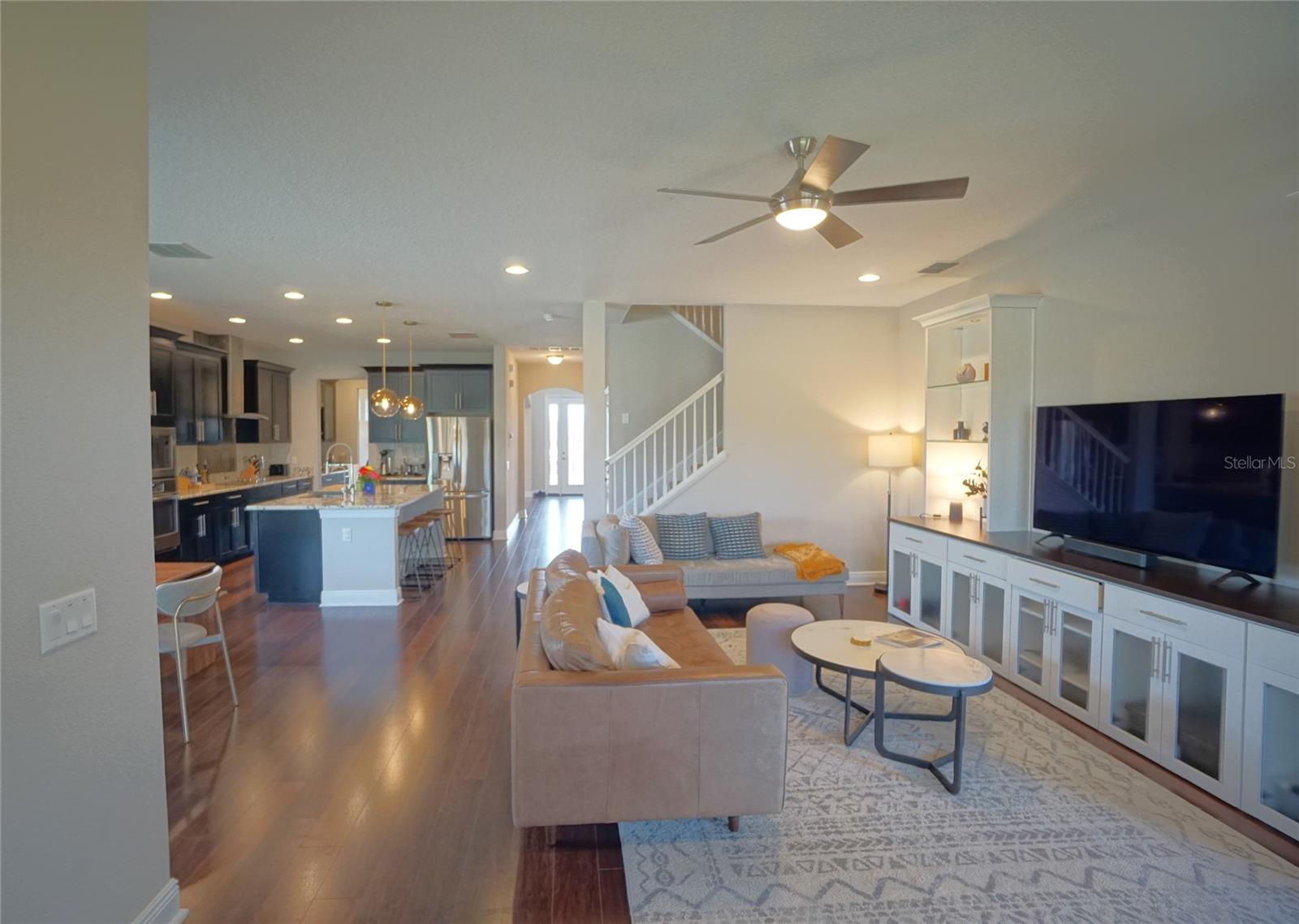 10702 PLEASANT KNOLL DR, TAMPA, FL, 33647