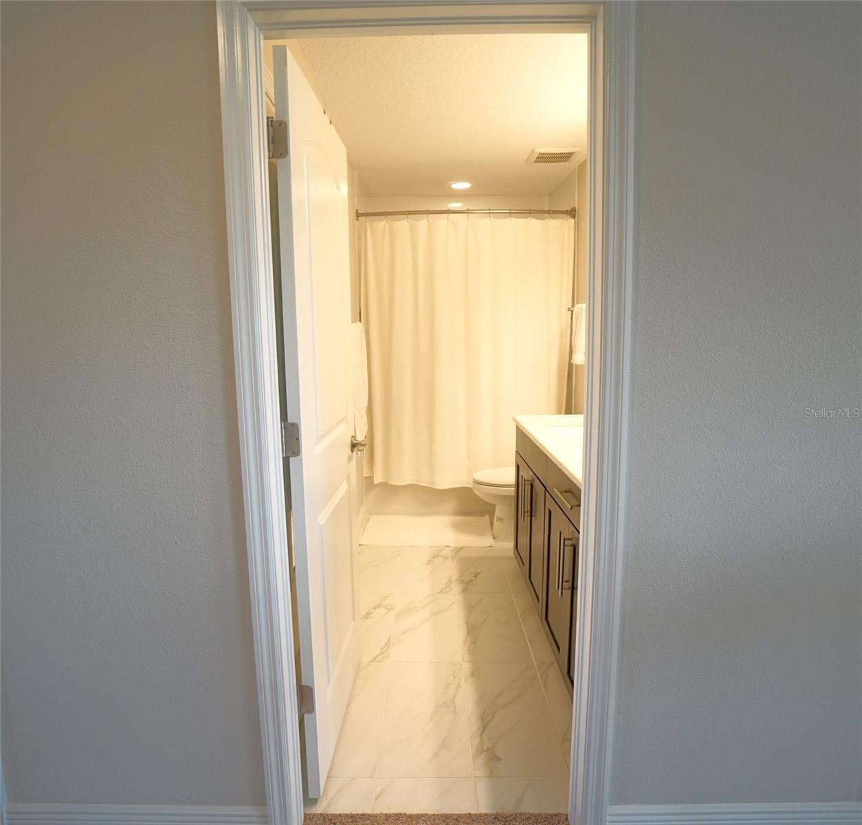 10702 PLEASANT KNOLL DR, TAMPA, FL, 33647