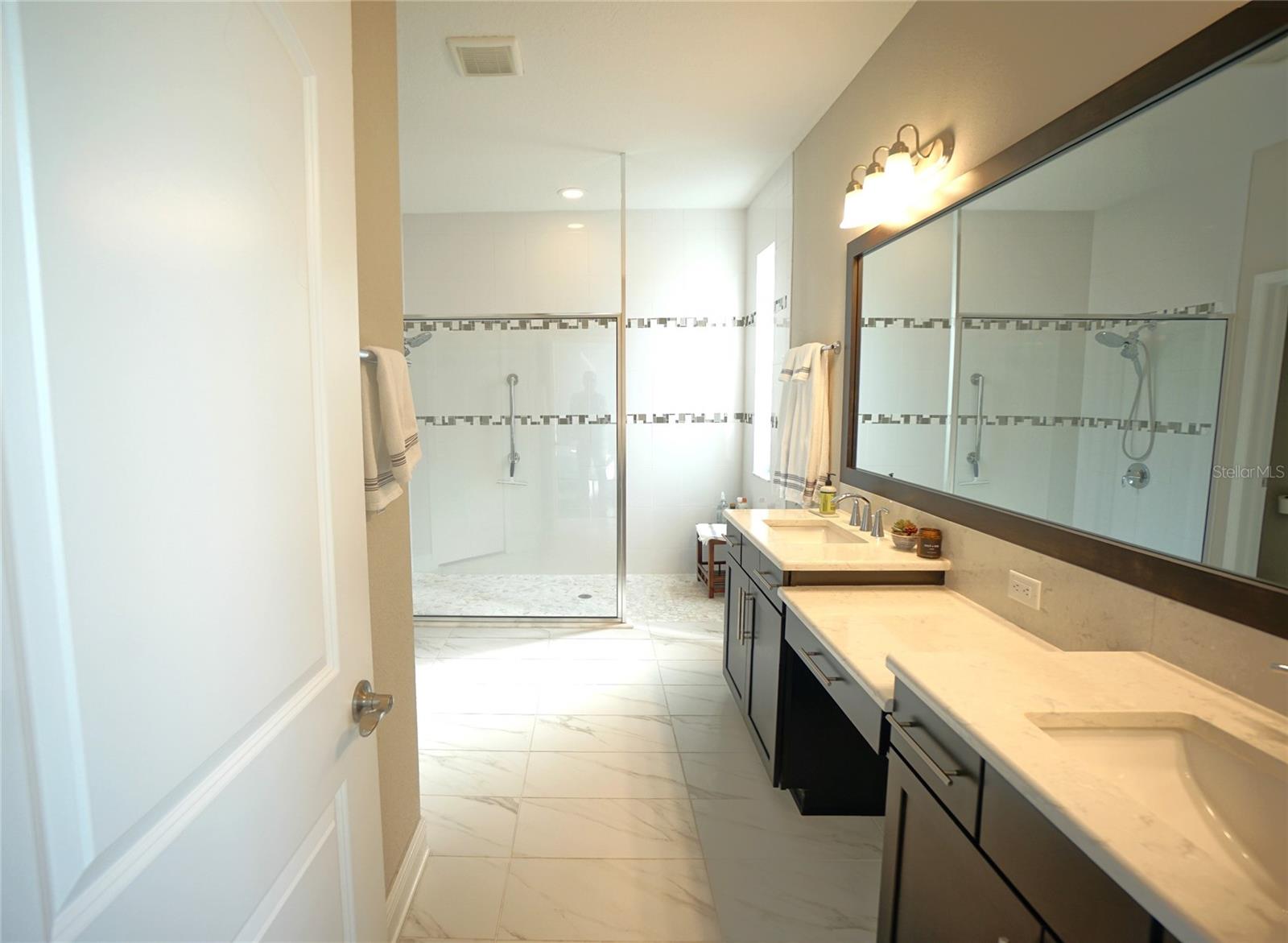 10702 PLEASANT KNOLL DR, TAMPA, FL, 33647
