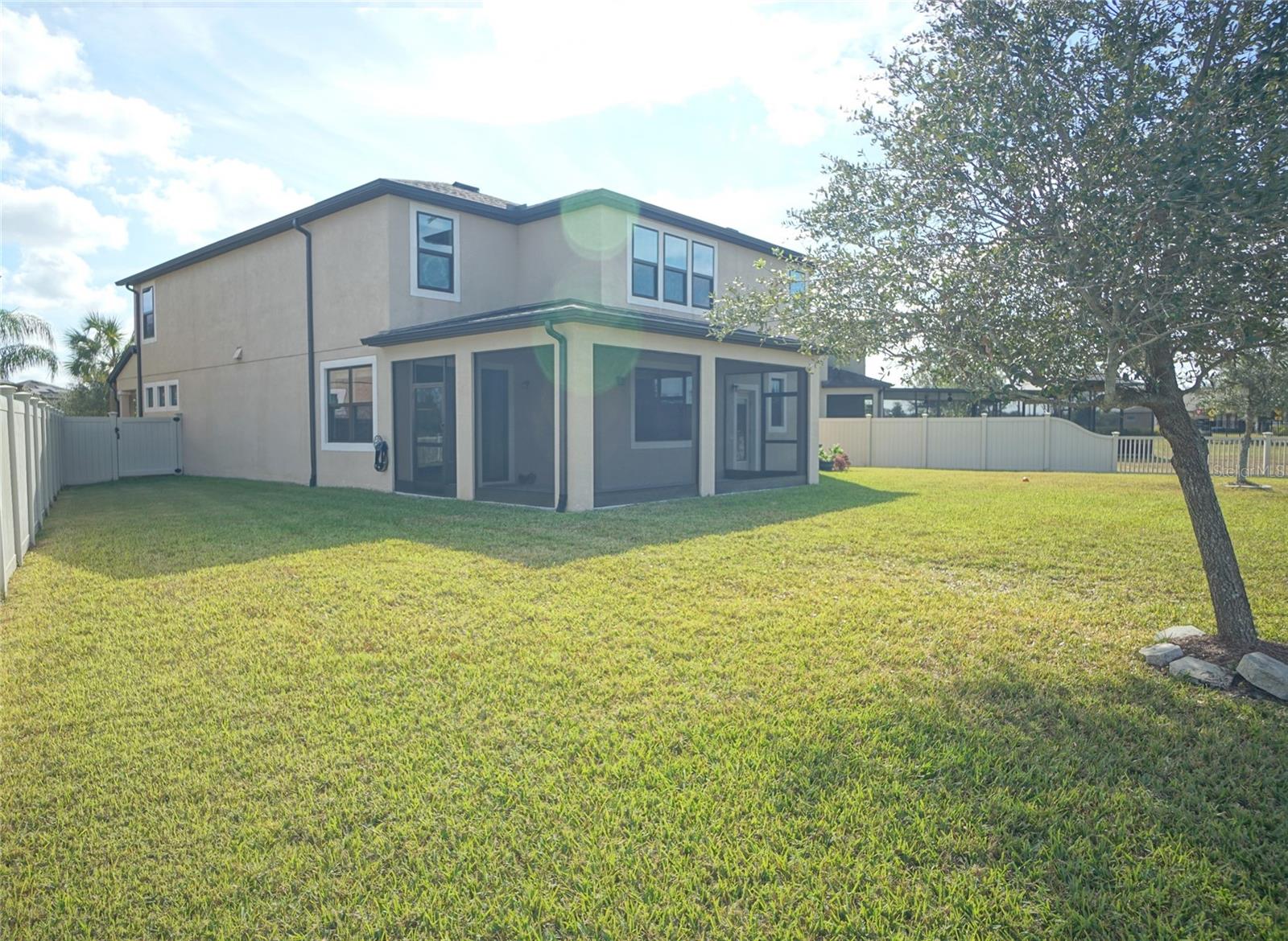 10702 PLEASANT KNOLL DR, TAMPA, FL, 33647