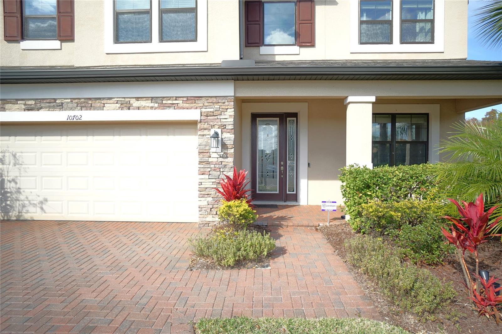10702 PLEASANT KNOLL DR, TAMPA, FL, 33647