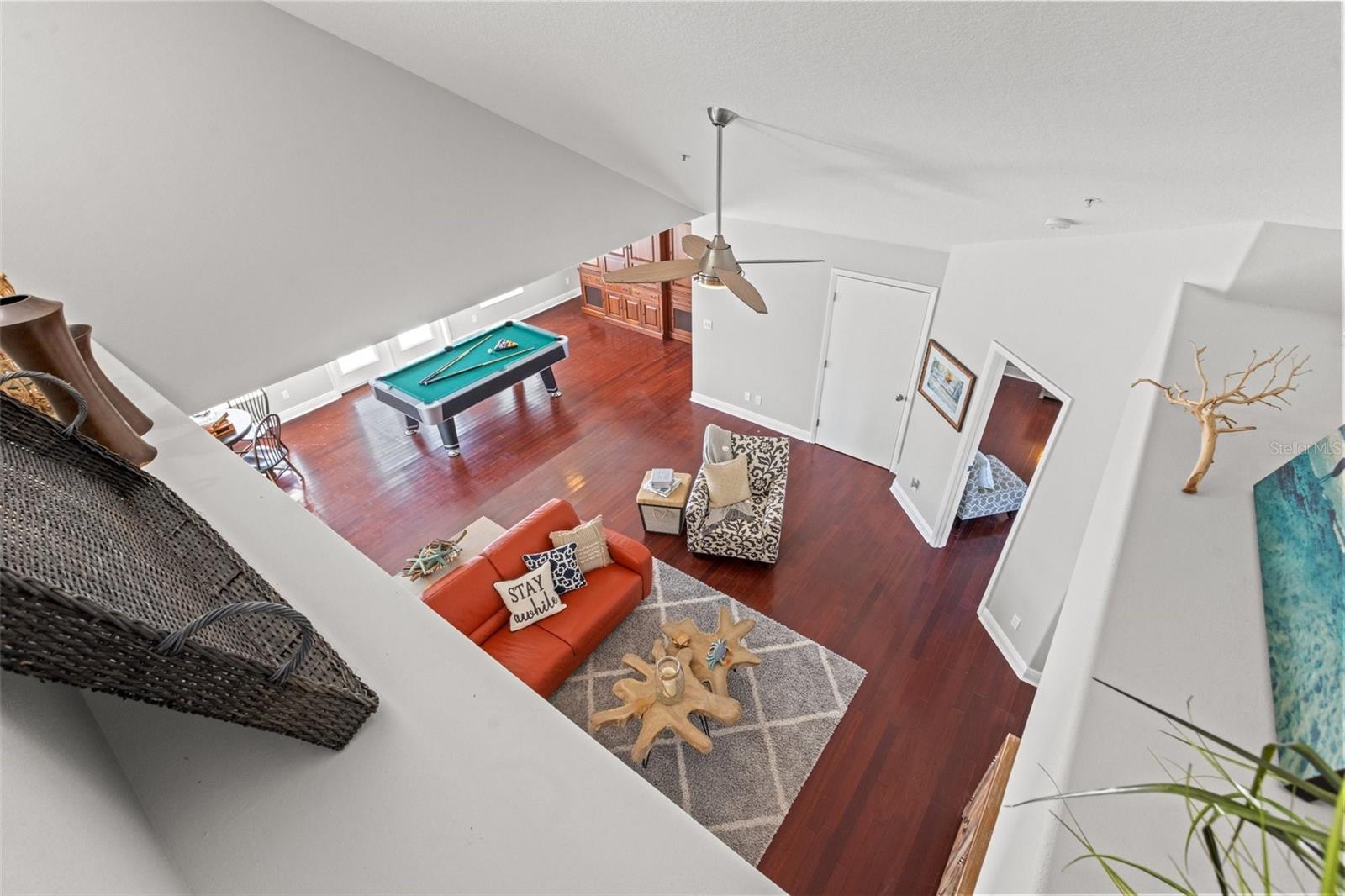1902 ARROWHEAD DR NE, ST PETERSBURG, FL, 33703
