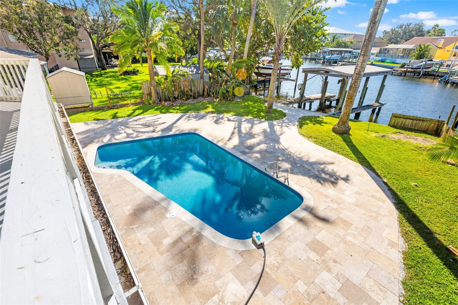 1902 ARROWHEAD DR NE, ST PETERSBURG, FL, 33703