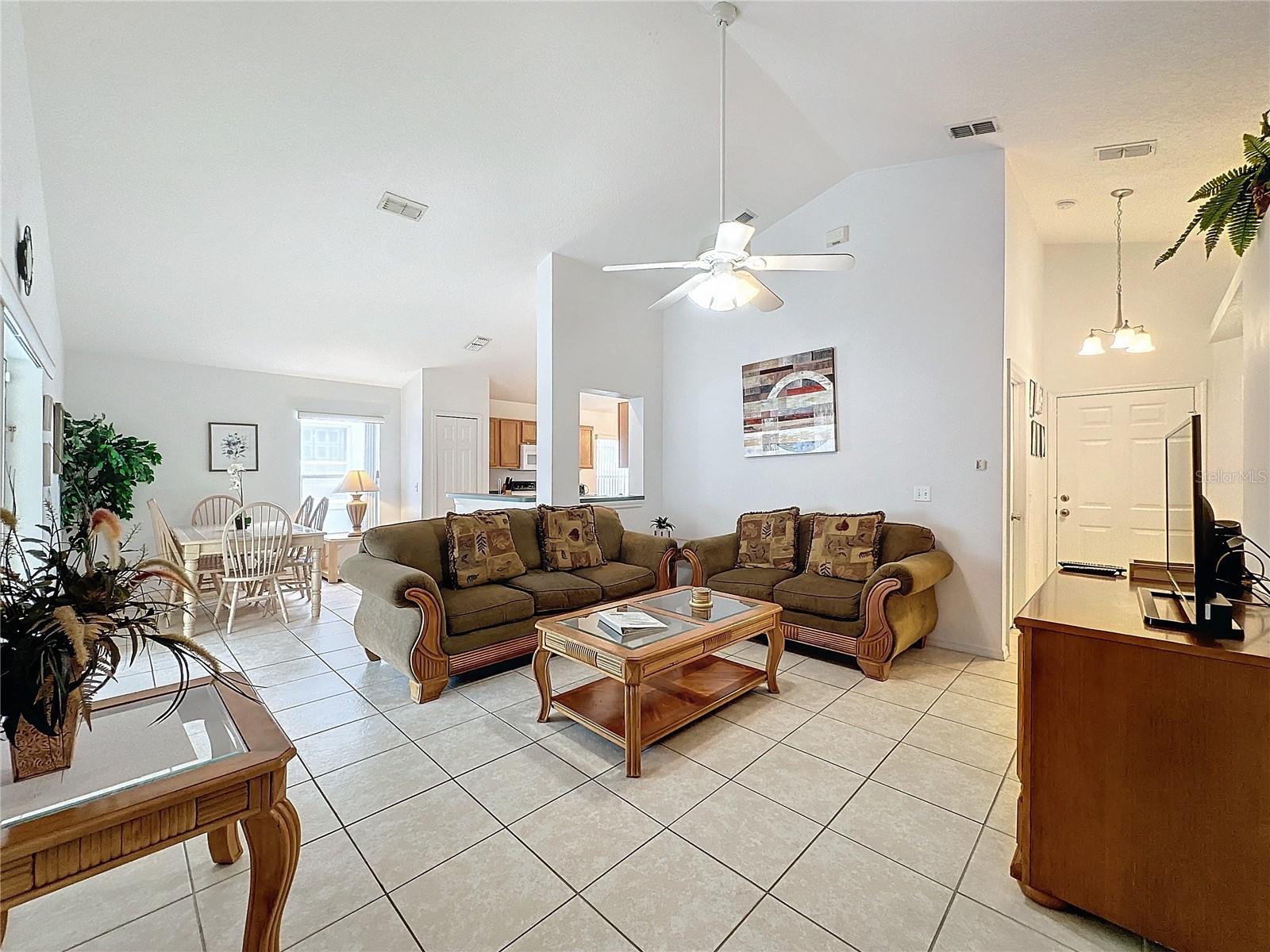 531 HOLLINGSHEAD LOOP, DAVENPORT, FL, 33896