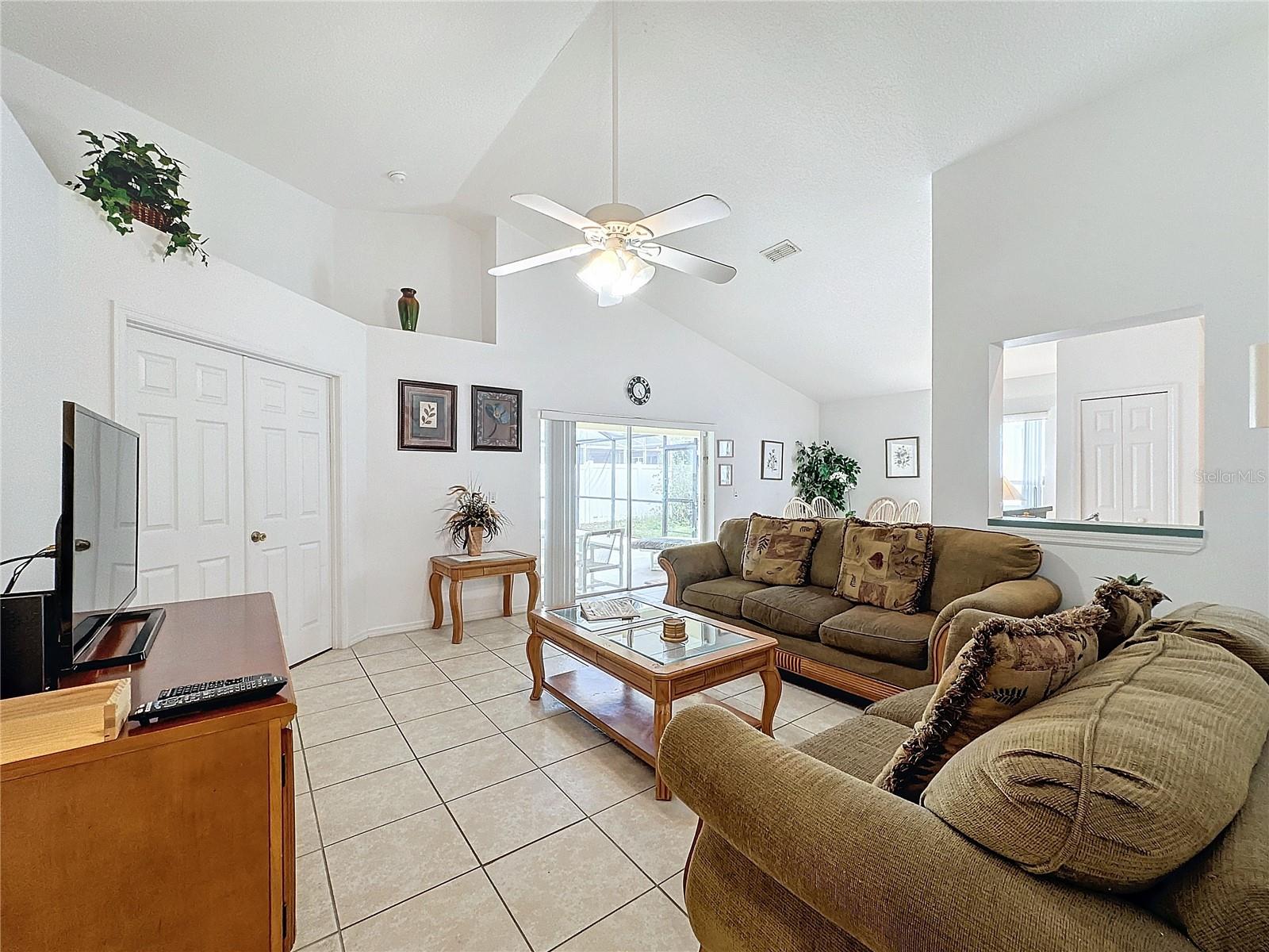 531 HOLLINGSHEAD LOOP, DAVENPORT, FL, 33896