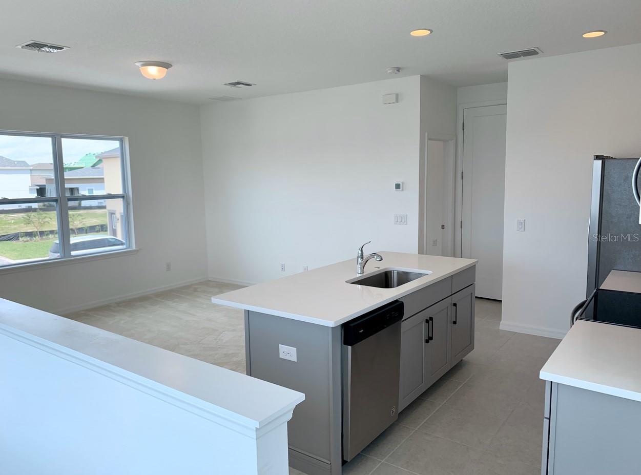 8348 LINDAHL ALY, ORLANDO, FL, 32827
