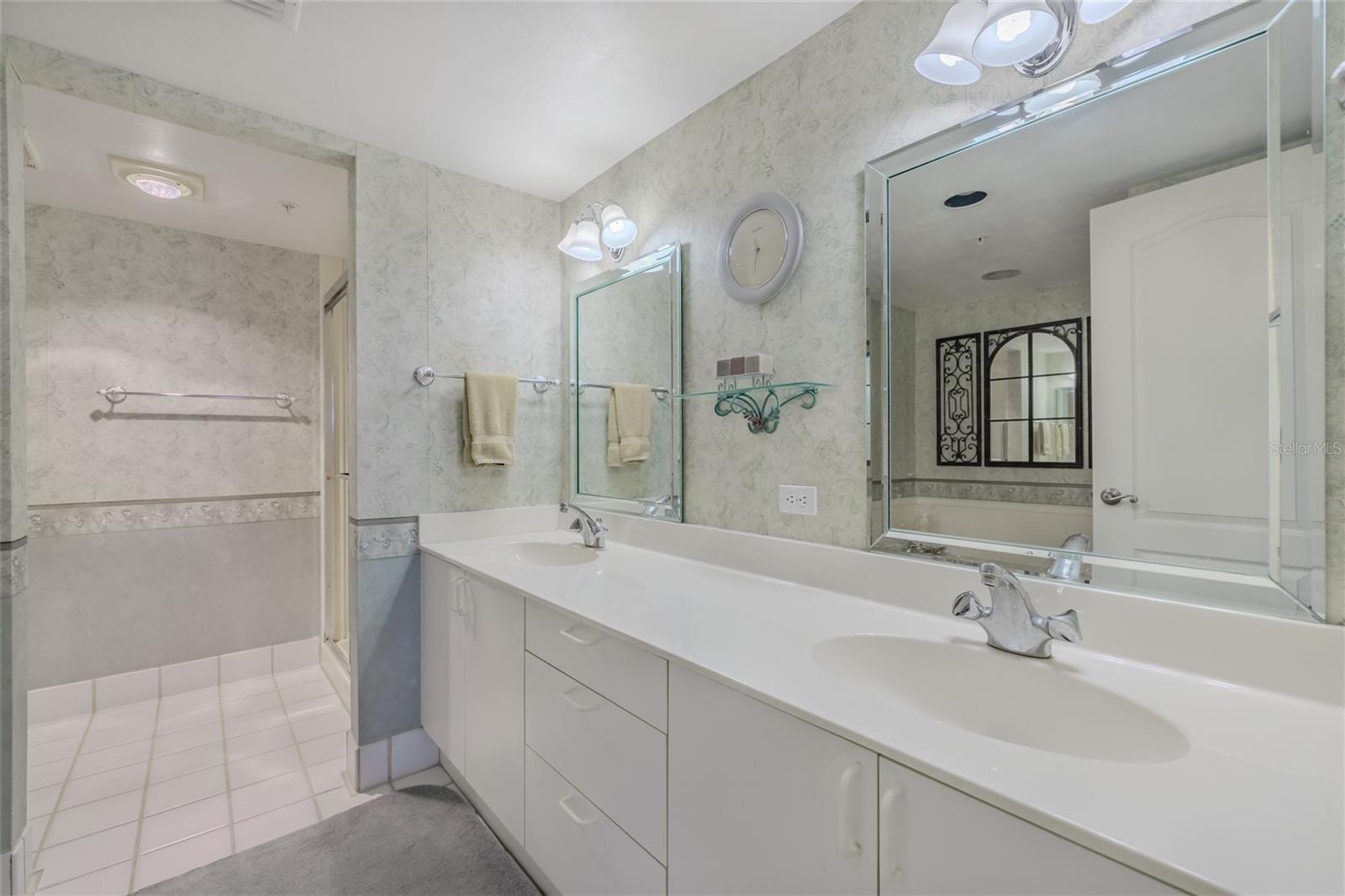 3 OCEANS WEST BLVD #4A5, DAYTONA BEACH SHORES, FL, 32118