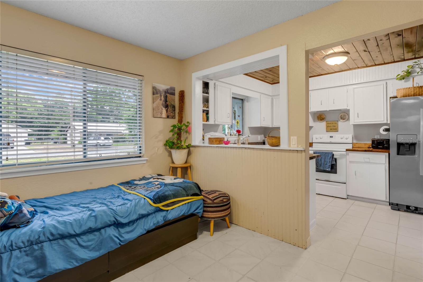 2420 W PARK RD, DELAND, FL, 32724