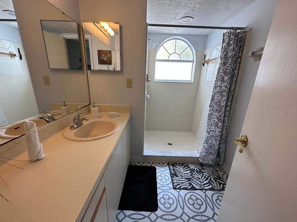 2731 N POINCIANA BLVD #105, KISSIMMEE, FL, 34746