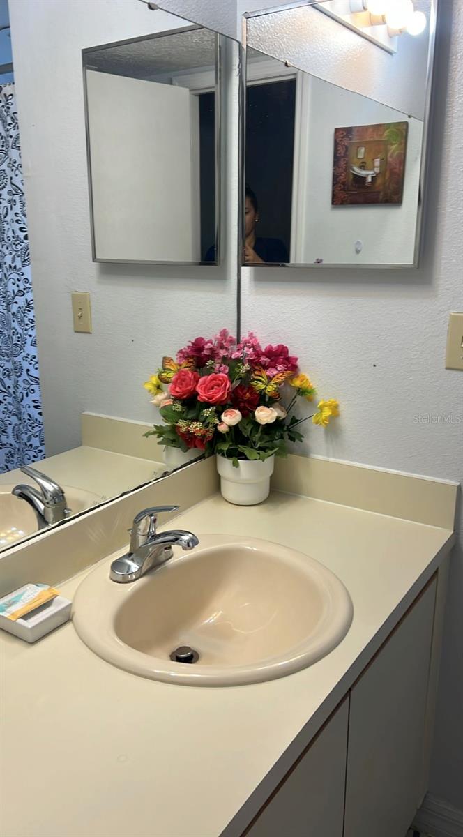 2731 N POINCIANA BLVD #105, KISSIMMEE, FL, 34746