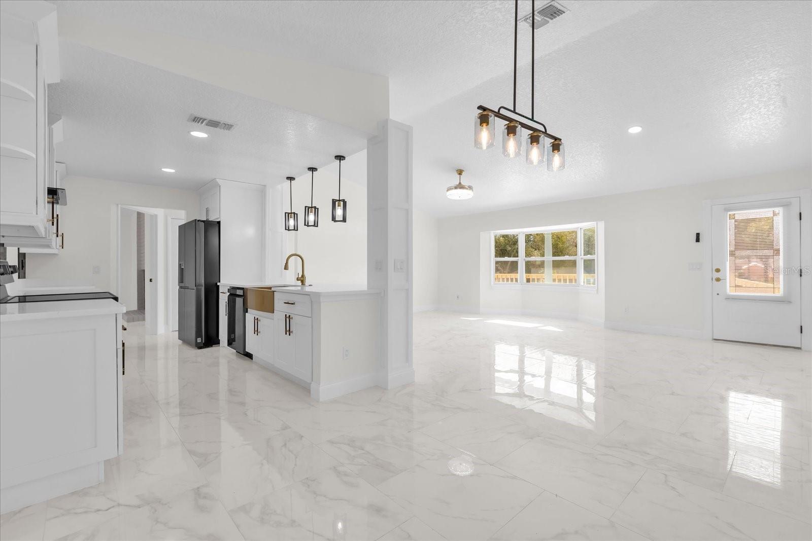 1538 N NORMANDY BLVD, DELTONA, FL, 32725