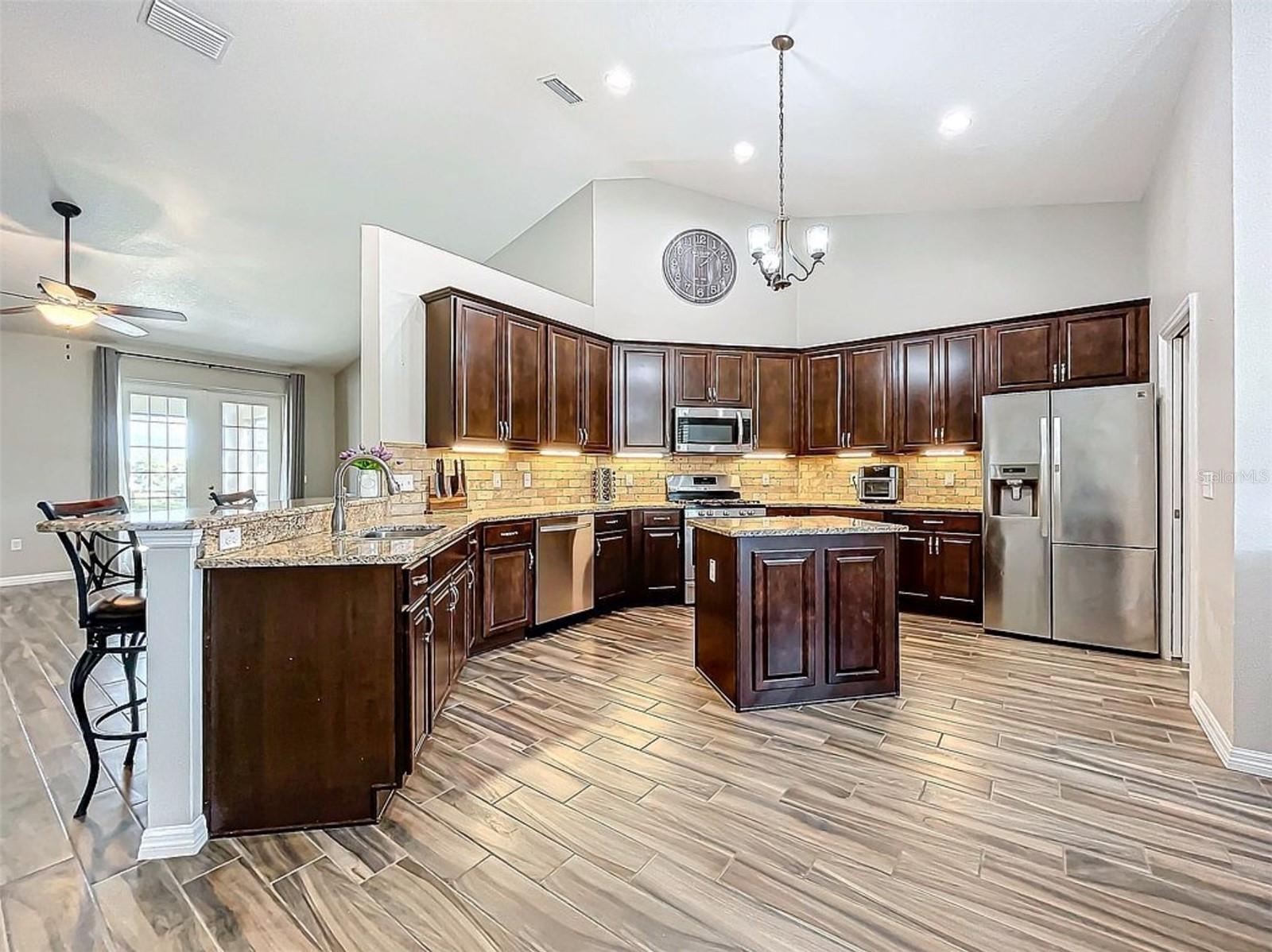 495 GUERRANT ST, UMATILLA, FL, 32784