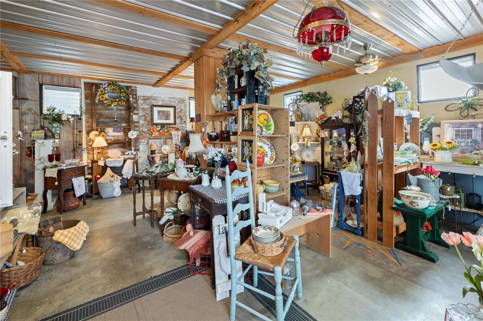 15 S MARKET BLVD, WEBSTER, FL, 33597