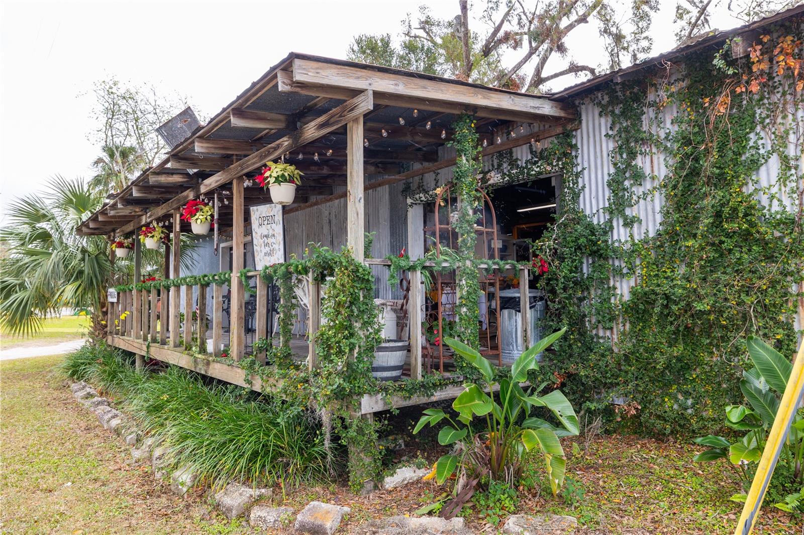 15 S MARKET BLVD, WEBSTER, FL, 33597