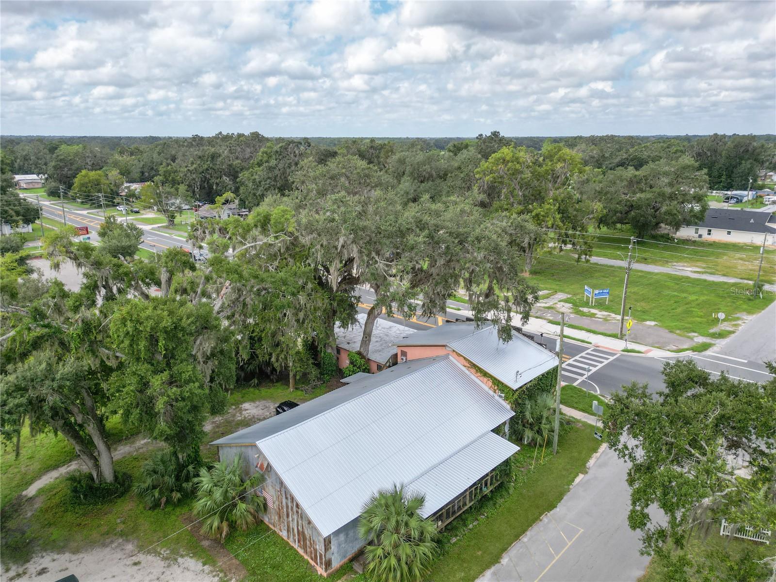 15 S MARKET BLVD, WEBSTER, FL, 33597