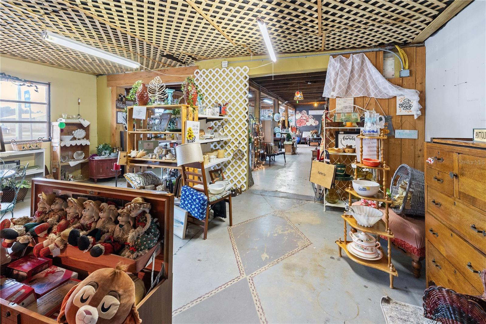 15 S MARKET BLVD, WEBSTER, FL, 33597