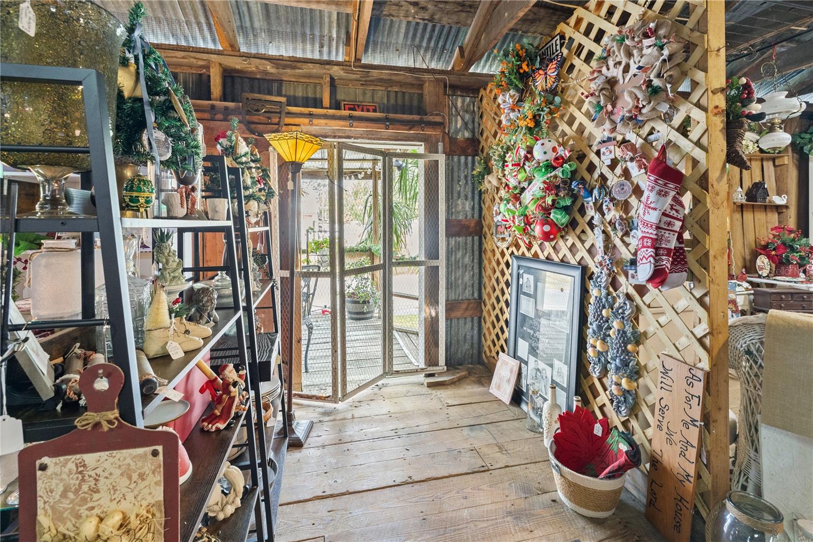 15 S MARKET BLVD, WEBSTER, FL, 33597