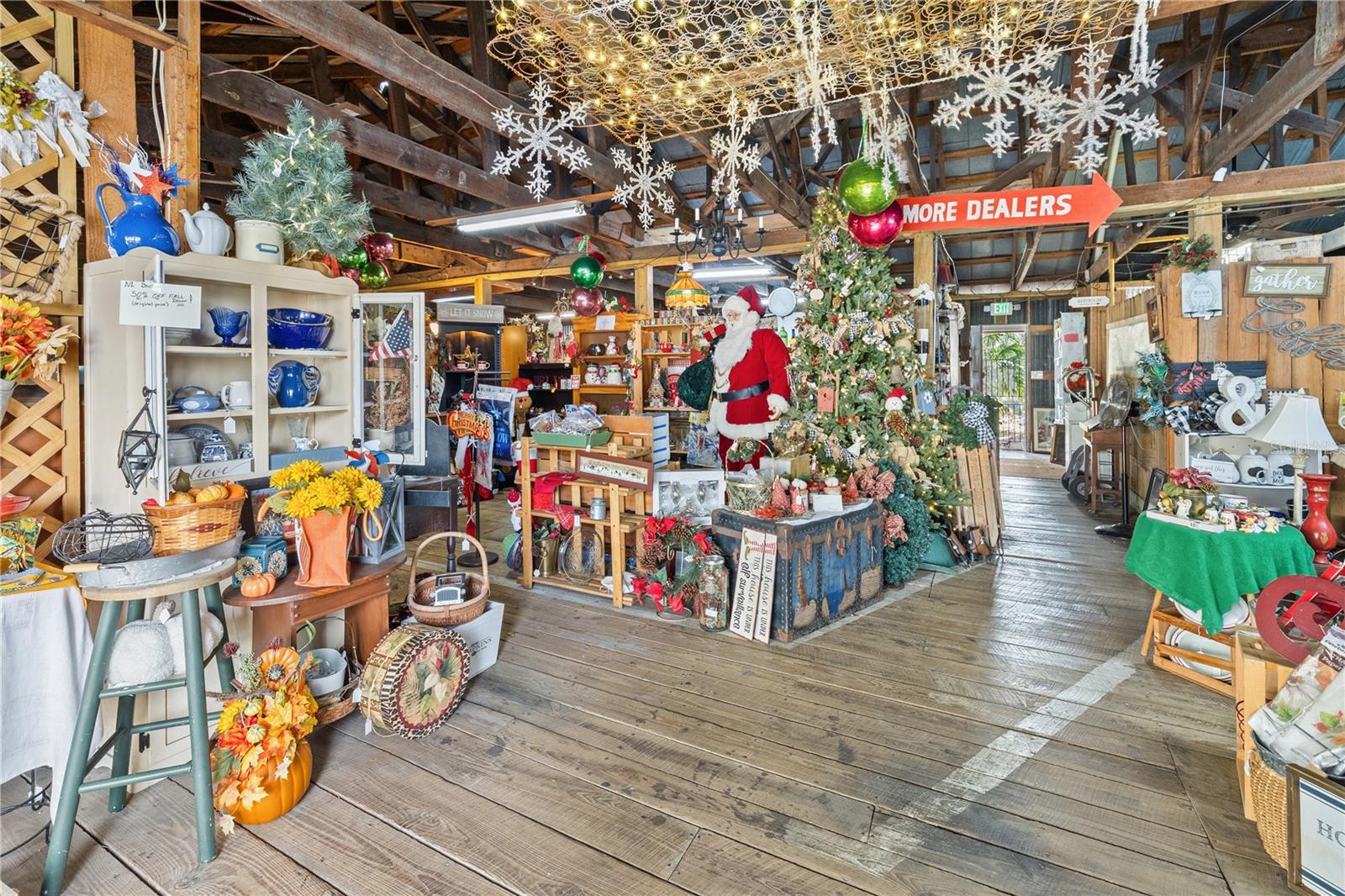 15 S MARKET BLVD, WEBSTER, FL, 33597