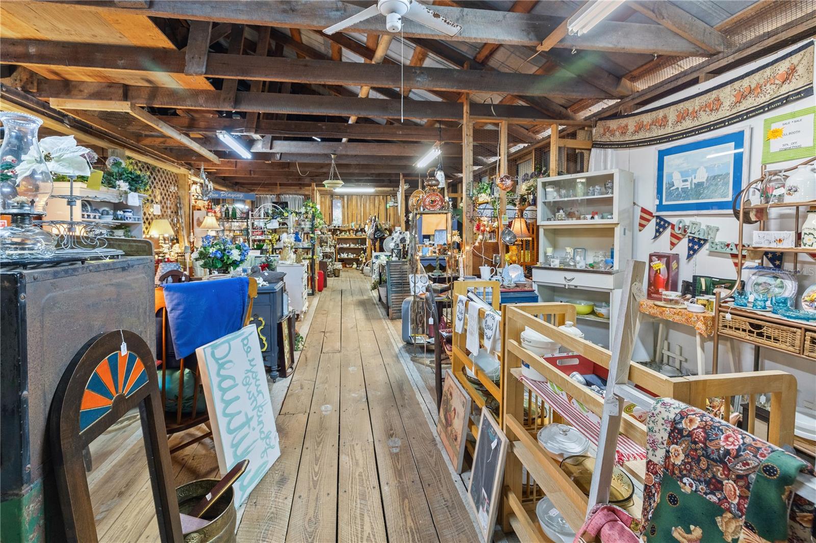 15 S MARKET BLVD, WEBSTER, FL, 33597