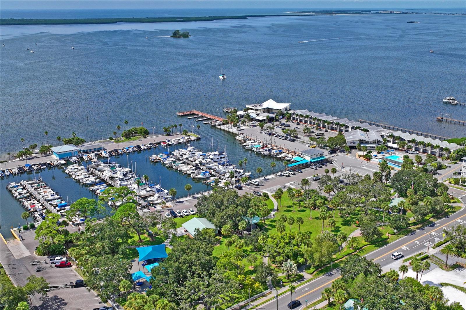 319 PORTREE DR, DUNEDIN, FL, 34698