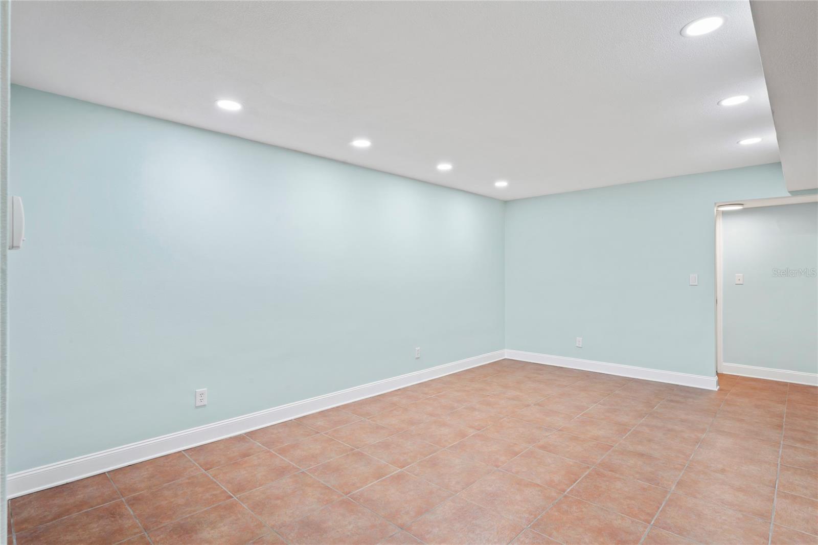 319 PORTREE DR, DUNEDIN, FL, 34698