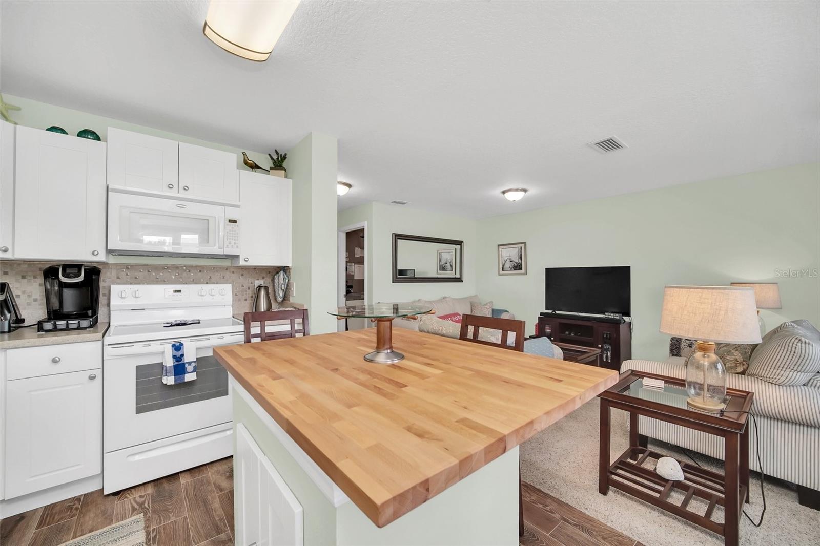 2749 CLUB CORTILE CIR, KISSIMMEE, FL, 34746