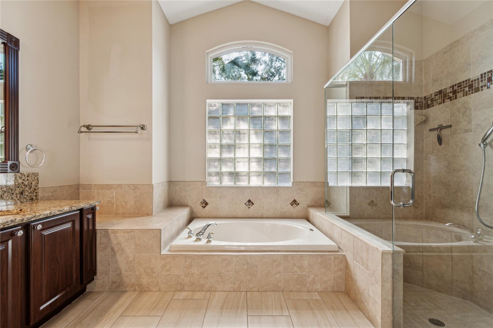 10325 MILLPORT DR, TAMPA, FL, 33626