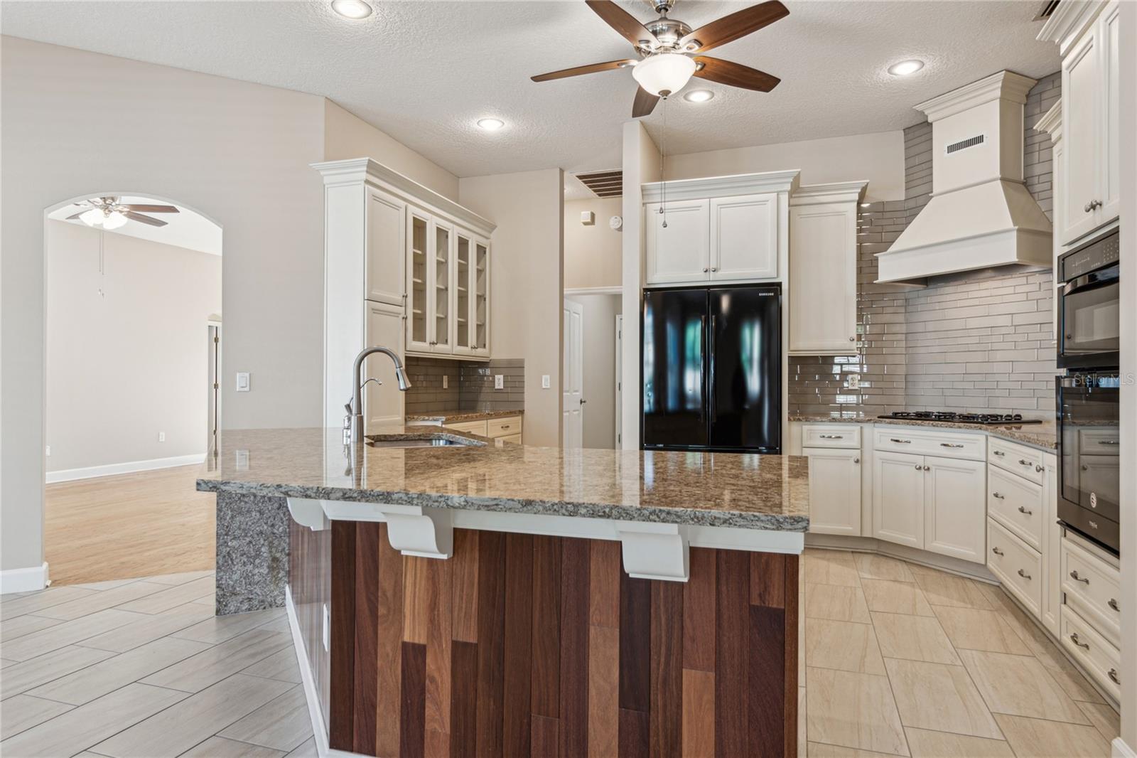 10325 MILLPORT DR, TAMPA, FL, 33626