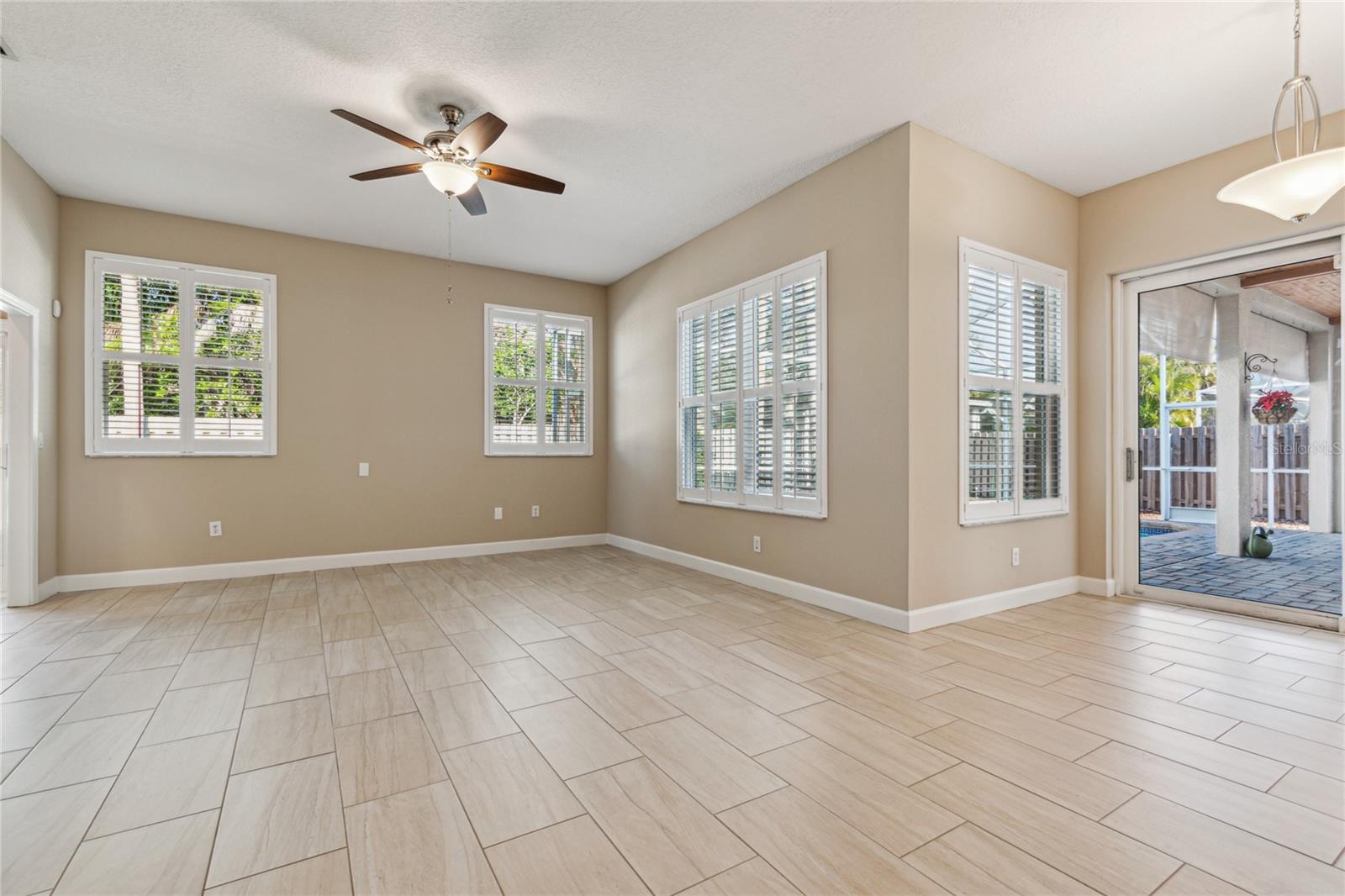 10325 MILLPORT DR, TAMPA, FL, 33626