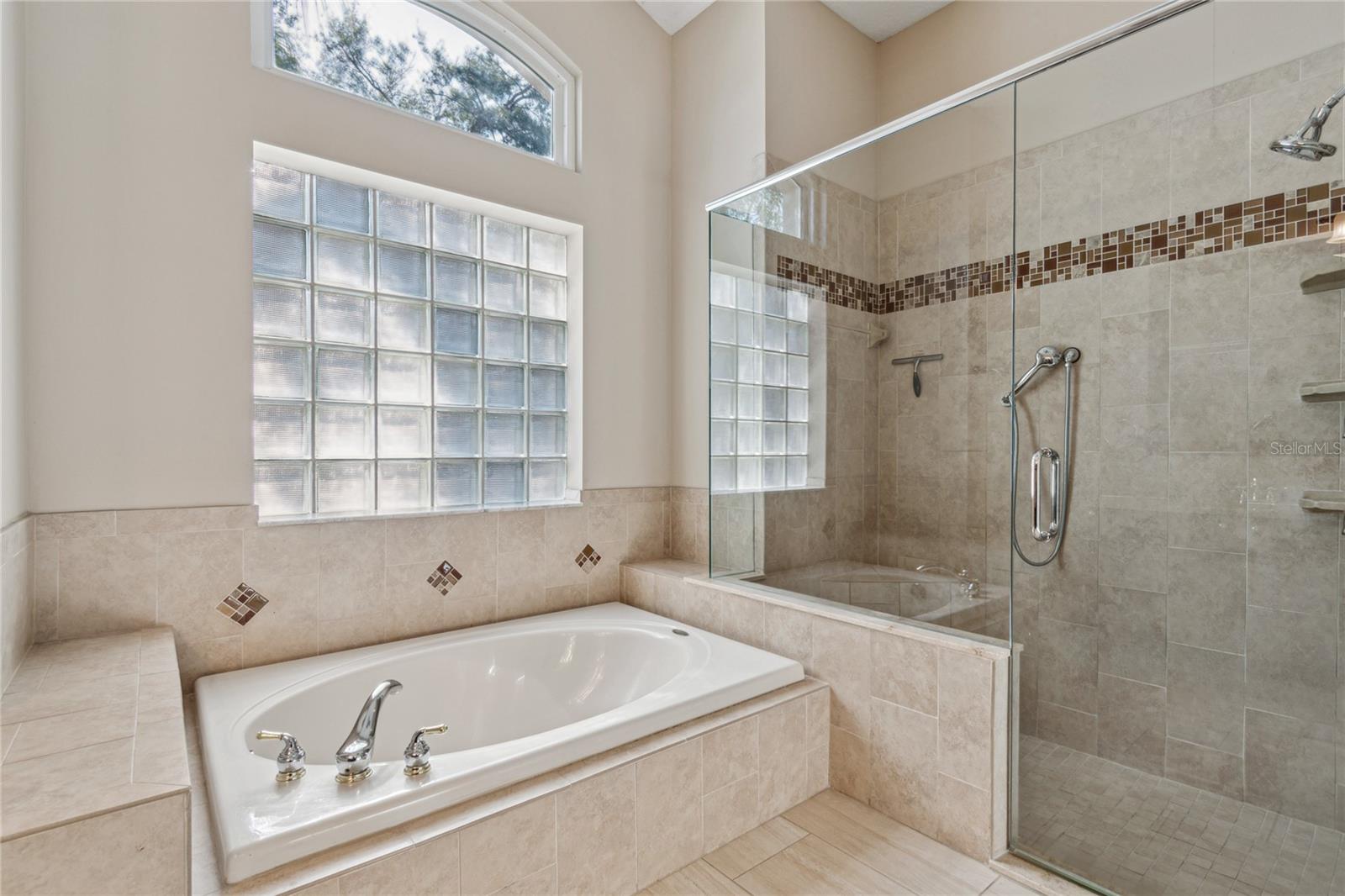 10325 MILLPORT DR, TAMPA, FL, 33626