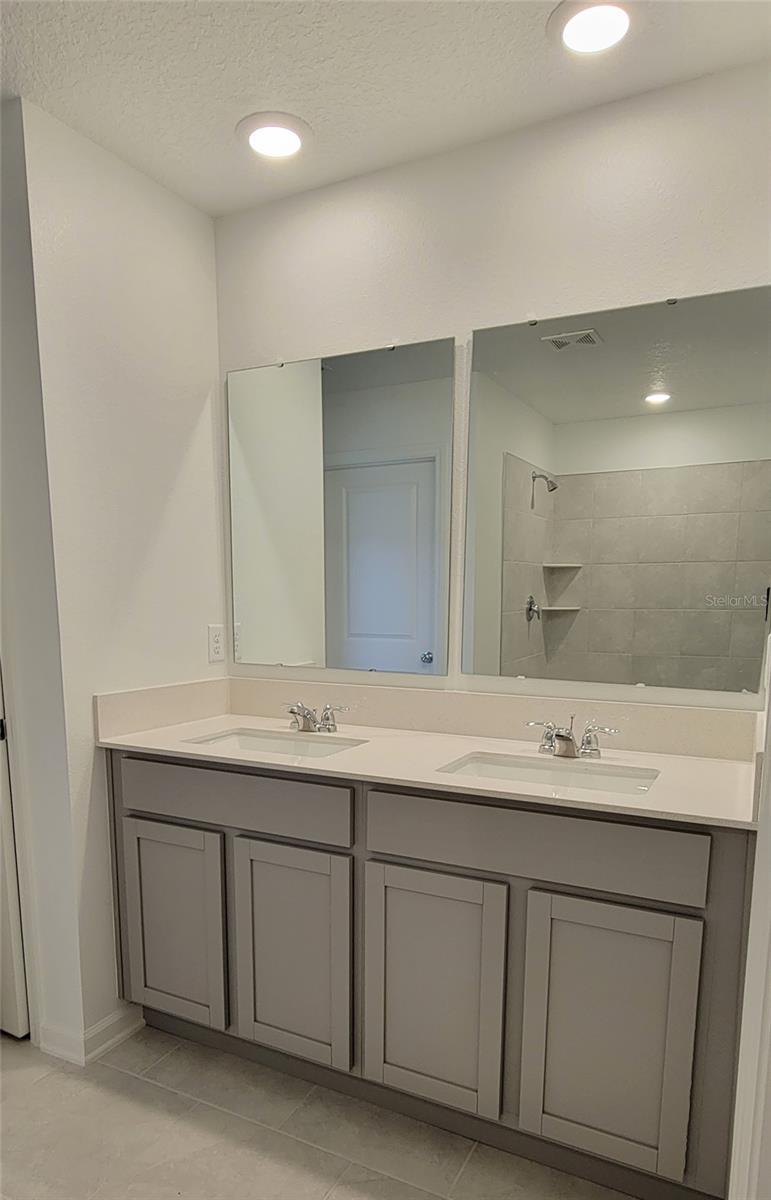2135 GREEN VALLEY ST, DAYTONA BEACH, FL, 32124