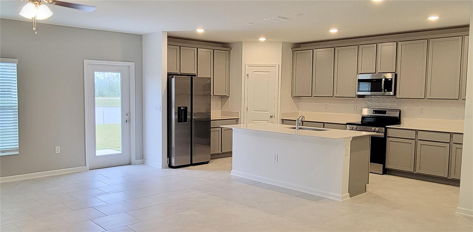 2135 GREEN VALLEY ST, DAYTONA BEACH, FL, 32124